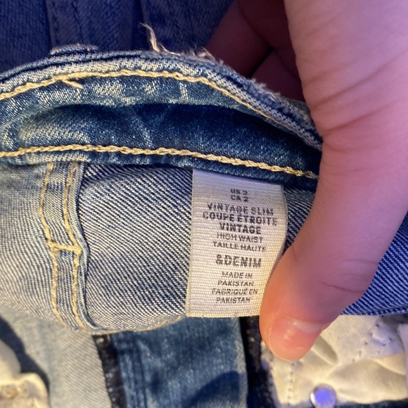 Jeans - Picture 3 of 4